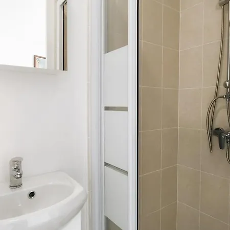 شقة Beautiful Bright Studio Near Montparnasse باريس